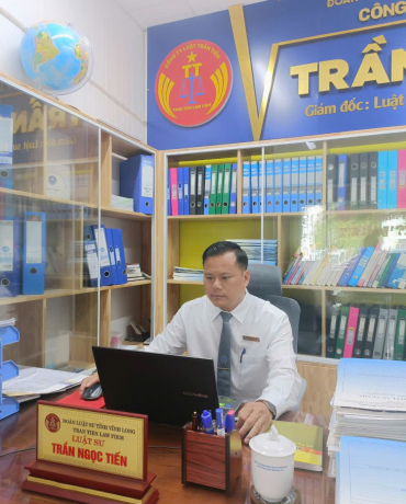 LUẬT SƯ TRẦN NGỌC TIẾN